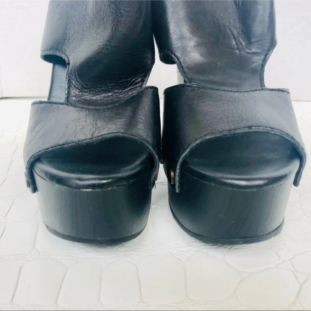 Calvin Klein “Terra” Leather Peep Toe Platforms - Picture 4 of 10